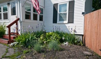198 3rd St, Bangor, ME 04401