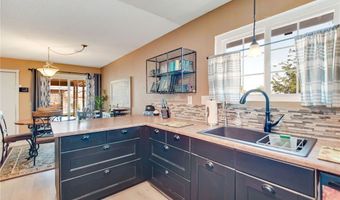 21821 Carlisle Rd, Apple Valley, CA 92307