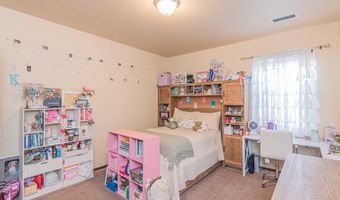 8136 Cayenne Dr NW, Albuquerque, NM 87120
