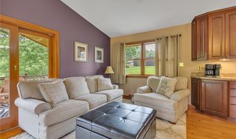 101 Paula Dr, Aliquippa, PA 15001