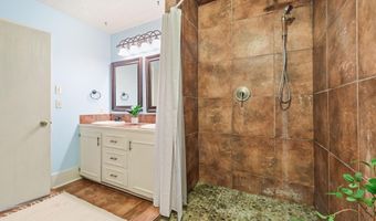 304 Presbytere Pkwy, Lafayette, LA 70503