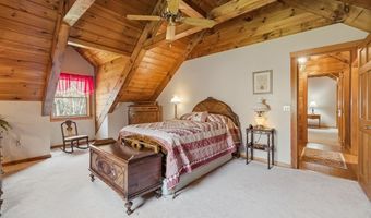 22 Country Ln, Berkley, MA 02779