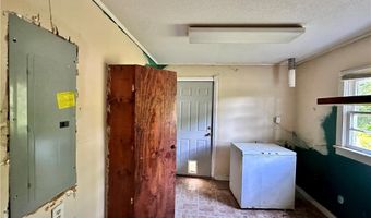 621 3rd Ave SE, Aliceville, AL 35442