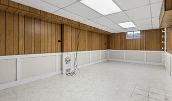 418 S Vail Ave, Arlington Heights, IL 60005