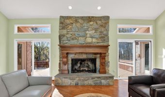 9209 VENDOME Dr, Bethesda, MD 20817