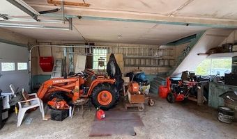 10 Palm St, Baileyville, ME 04694