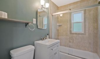 6024 RIXEY Dr, Alexandria, VA 22303