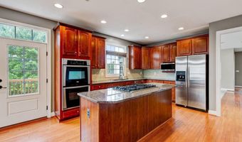 24188 SPRING MEADOW Cir, Aldie, VA 20105