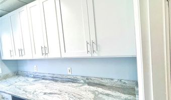 20 North St, Warwick, RI 02886