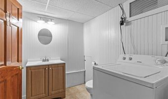 11 Red Robin Rd, Cranston, RI 02920