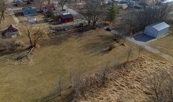 307 3rd Ave, Ackley, IA 50601