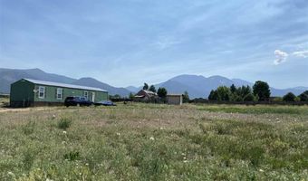 5 Calle La Paz, Arroyo Seco, NM 87514