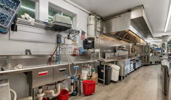 6 E Side Dr, Alton, NH 03810