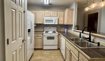 7517 Oak Cove Dr, Biloxi, MS 39532