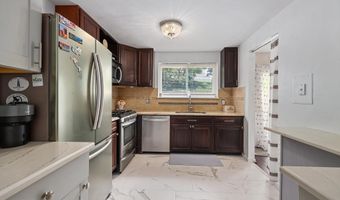 4807 BACKLICK Rd, Annandale, VA 22003