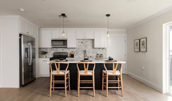 4367 Summit Dr, La Mesa, CA 91941