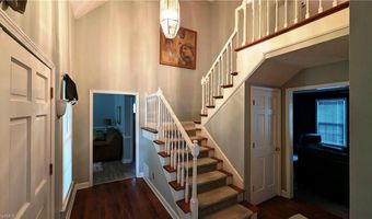 222 Shallowbrook Dr, Advance, NC 27006