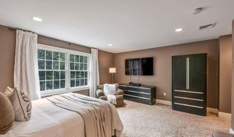55 Woodland Ave, Allendale, NJ 07401