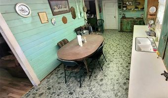 1658 County Road 4305, Annona, TX 75550