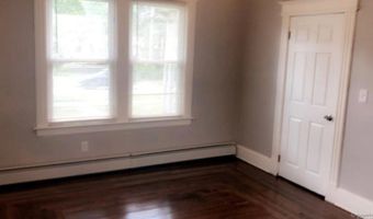 476 Park Ave, Bloomfield, CT 06002