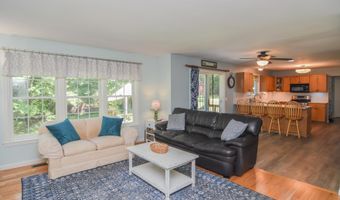 22 Sargent Rd, Brookline, NH 03033