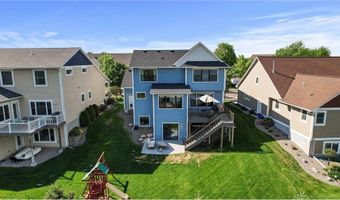 6644 Lamplight Dr, Albertville, MN 55301