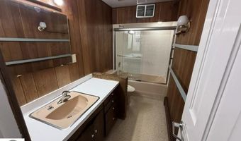 424 Center St, Alma, MI 48801