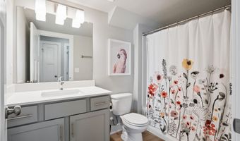 137 Wilder Ln, Ames, IA 50014
