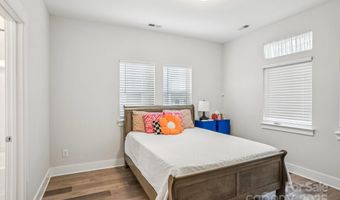 2242 Electric Ln, Charlotte, NC 28205