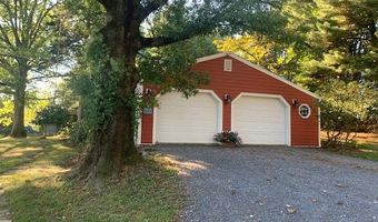 1694 CEDAR TOP Rd, Reading, PA 19607
