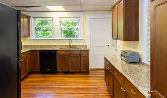 58 Shore Dr, Branford, CT 06405