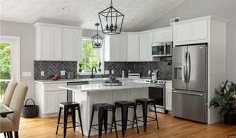 128 Old Quarry Rd, Glocester, RI 02857