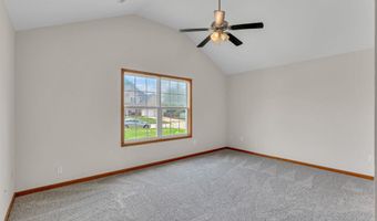 506 Santa Fe Ct, Baldwin City, KS 66006