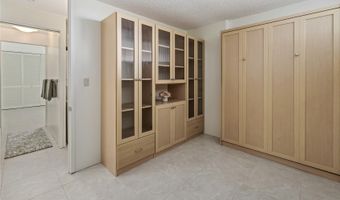1160 Ala Napunani St 806, Honolulu, HI 96818