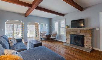 1418 Winaki Trl, Algonquin, IL 60102