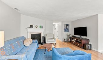 38 Stone Trl B, North Providence, RI 02904