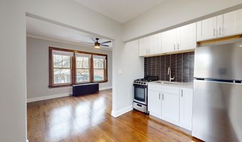 7 W Campbell St 4, Arlington Heights, IL 60005
