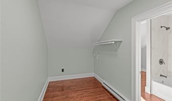 1 Cray St, Cumberland, RI 02864