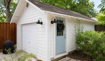 211 MONTCLAIR St, Alamo Heights, TX 78209