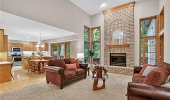 13452 Flagstaff Ave, Apple Valley, MN 55124