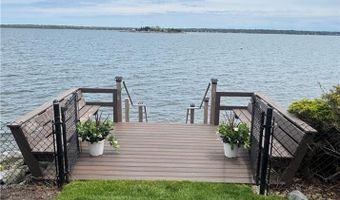41 Buena Vista Dr, North Kingstown, RI 02852