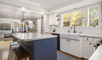 7160 River Valley Dr SE, Alto, MI 49302