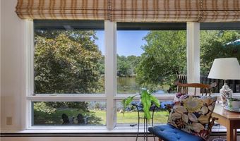 11 Guzeika Rd, North Kingstown, RI 02852
