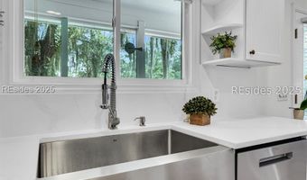 23 Little Creek Rd, Beaufort, SC 29907