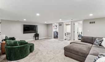 106 12th Ave NW, Altoona, IA 50009