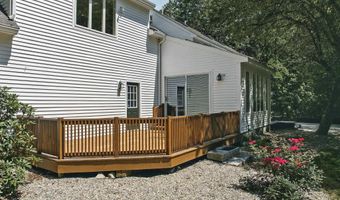 68 Perry Rd, Bedford, NH 03110