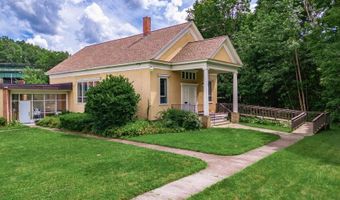 2 Howard St, Augusta, ME 04330