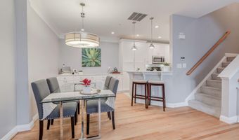 5112 KNAPP Pl, Alexandria, VA 22304