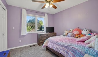 1235 Bentwood Ct, Altoona, IA 50009