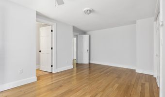 91 Blackstrap Rd, Falmouth, ME 04105
